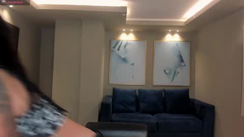 leahnovac online show from 09/12/25, 11:10