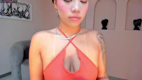 leahnovac online show from 10/31/25, 11:11