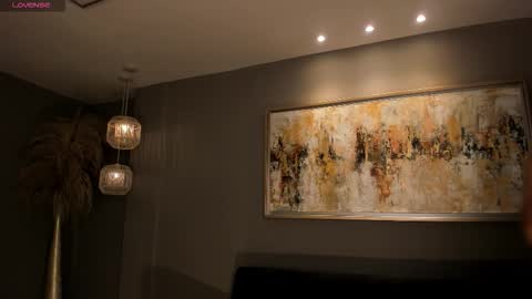 leahnovac online show from 12/03/25, 11:08