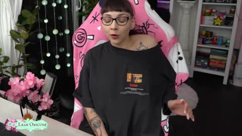 Snapshot of leahobscure chatting on 09/21/25, 07:26 Leah online show from 09/21/25, 07:26