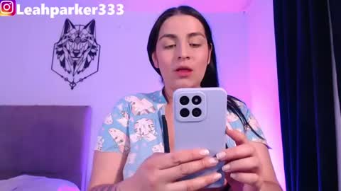 Snapshot of leahparker33 chatting on 07/15/26, 03:12 leahparker33 online show from 07/15/26, 03:12