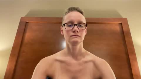 Snapshot of leahwilde chatting on 01/14/25, 10:12 Lee online show from 01/14/25, 10:12