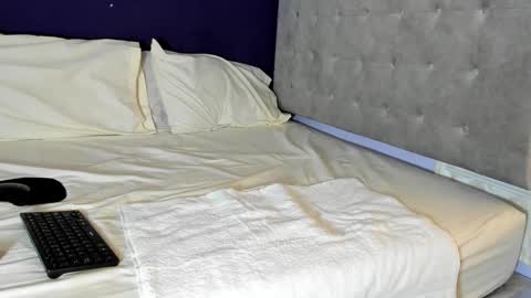 Hey Im Lea online show from 10/09/25, 06:17