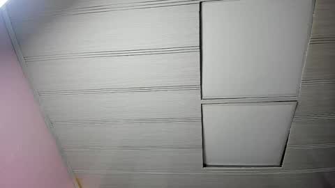 leamoreau__ online show from 10/28/25, 11:36