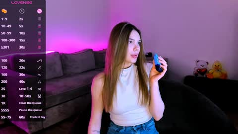 Leana online show from 03/19/26, 05:17