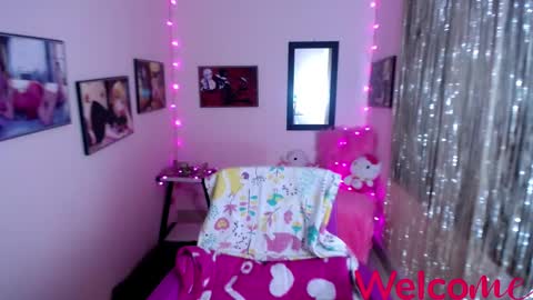 Leandra online show from 02/11/25, 06:22