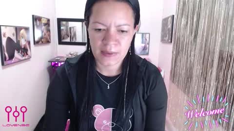 Leandra online show from 09/24/25, 12:41