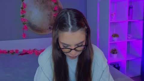 Sophie online show from 03/17/26, 07:17