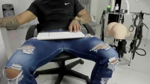 leather_king_of_bitches online show from 05/06/26, 08:25