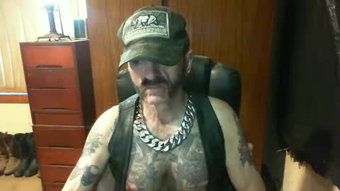 leathergreaser online show from 02/06/26, 07:39
