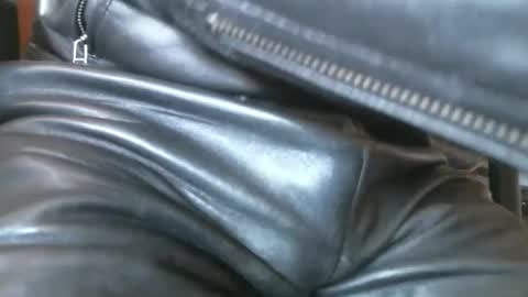 Snapshot of leathermotocross001 chatting on 05/09/26, 05:51 Leathermotocross online show from 05/09/26, 05:51