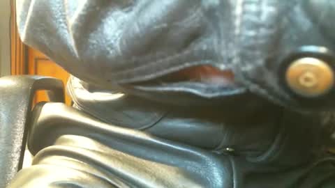 Snapshot of leathermotocross001 chatting on 05/18/26, 02:23 Leathermotocross online show from 05/18/26, 02:23