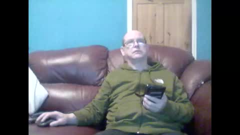 Snapshot of leatherpants68 chatting on 10/13/25, 07:14 leatherpants68 online show from 10/13/25, 07:14