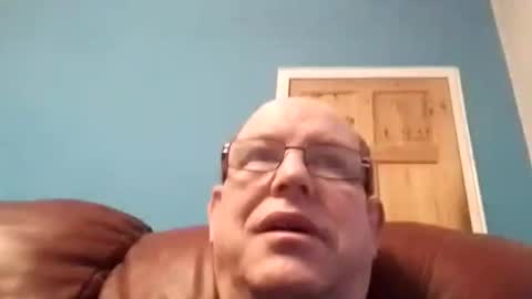 leatherpants68 online show from 12/01/25, 08:30