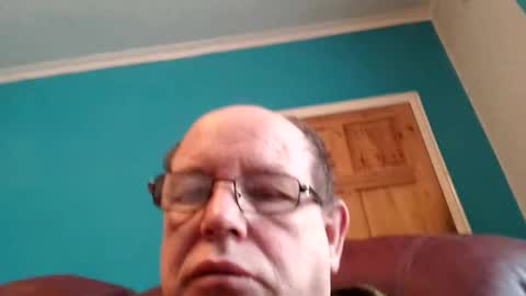 leatherpants68 online show from 12/20/25, 09:05