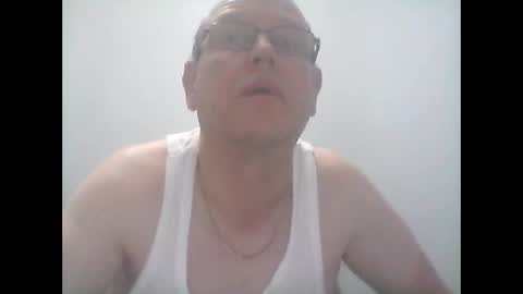 Snapshot of leatherpants68 chatting on 05/31/26, 07:04 leatherpants68 online show from 05/31/26, 07:04