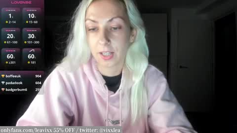 LeaVixx online show from 11/05/25, 05:57