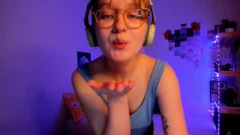 Ellie online show from 11/25/25, 05:51