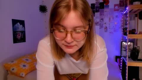 Ellie online show from 11/28/25, 07:11