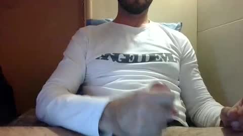 Snapshot of leccafigaxx chatting on 12/04/25, 12:58 leccafigaxx online show from 12/04/25, 12:58