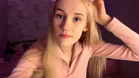 Kate online show from 04/16/26, 01:12