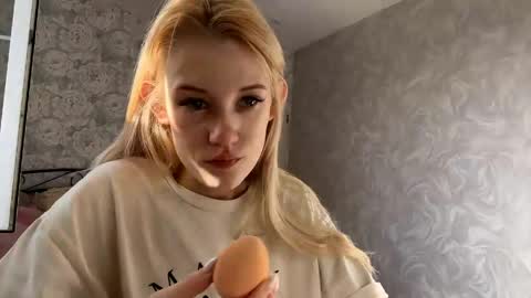 Kate online show from 04/21/26, 08:53