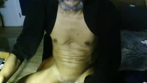Snapshot of leeguy_hugedick chatting on 07/01/26, 07:43 Ebony DeafGuy online show from 07/01/26, 07:43