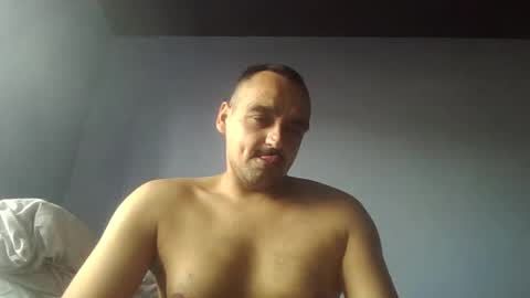 Snapshot of leemo2021 chatting on 03/01/25, 09:40 leemo2021 online show from 03/01/25, 09:40
