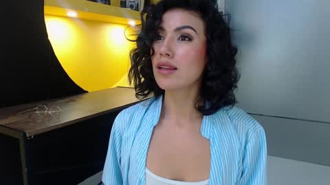 Snapshot of leethompson_ chatting on 12/20/24, 12:19 Leet online show from 12/20/24, 12:19