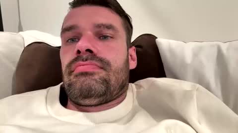 Snapshot of leexxx_69 chatting on 10/27/25, 12:36 leexxx_69 online show from 10/27/25, 12:36