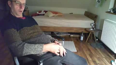 Dave online show from 02/26/25, 05:07