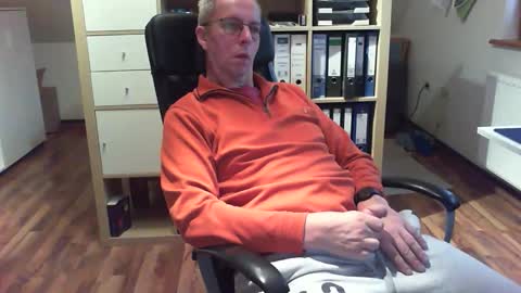 Dave online show from 11/09/25, 01:31