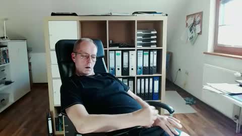 Dave online show from 04/21/26, 03:50