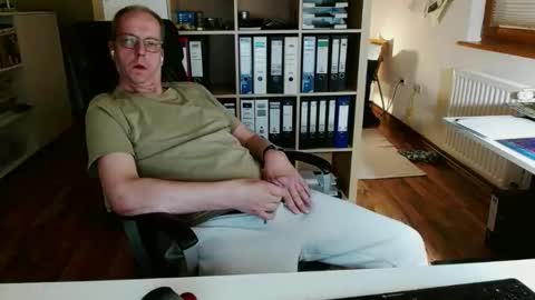 Dave online show from 04/26/26, 08:39