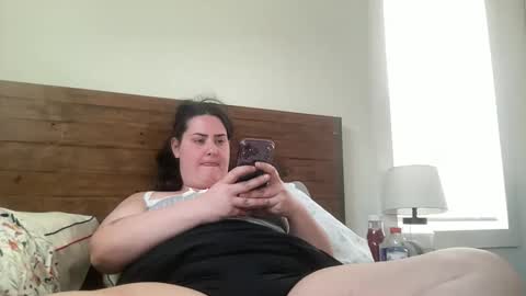 legallybrun91 online show from 04/22/26, 07:37