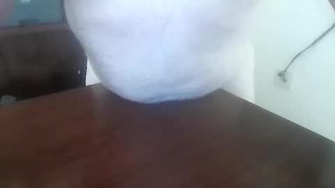 leglvr123 online show from 11/12/25, 06:19