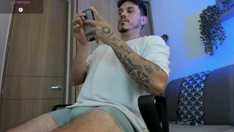 Alejandro online show from 04/22/26, 10:55