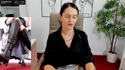 Elle  online show from 01/27/25, 11:54