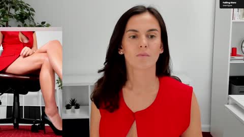 Elle  online show from 09/22/25, 10:17