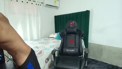  Lei  online show from 09/30/25, 06:13