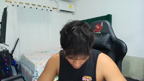  Lei  online show from 11/18/25, 01:11