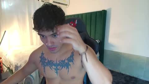  Lei  online show from 11/26/25, 08:10