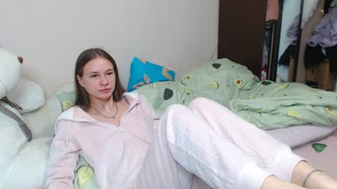 leila_bambi online show from 01/22/25, 10:37