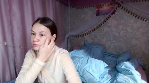 leila_bambi online show from 12/20/25, 01:40