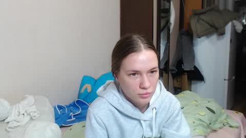 leila_bambi_ online show from 01/15/25, 11:08