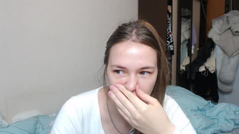 leila_bambi_ online show from 02/04/25, 08:35