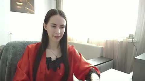 Snapshot of leila_monaco chatting on 09/27/25, 10:31 Leila online show from 09/27/25, 10:31