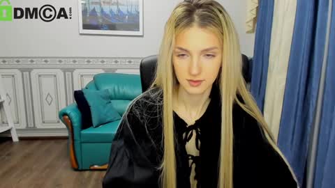 Snapshot of leila_morriss chatting on 12/11/24, 08:07 Leila Morriss online show from 12/11/24, 08:07