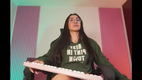 Leila online show from 02/22/26, 11:31