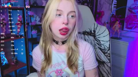 Leila online show from 10/15/25, 04:07